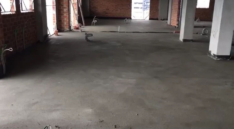 Instalación de pavimentos industriales de alta resistencia